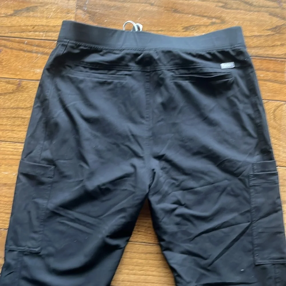 Figs Slim Cairo Cargo Scrub Pants